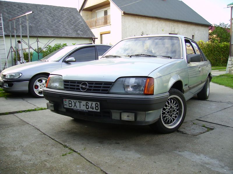 Opel Rekord 2.0E 1983