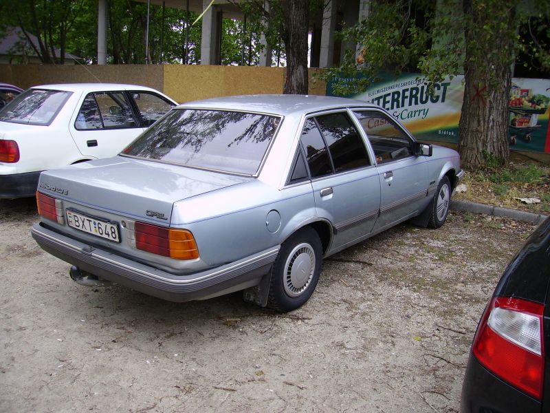Opel Rekord 2.0E 1983 - Müller Kornél