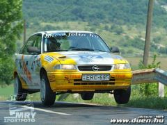 Futó „Opel16v” Gábor