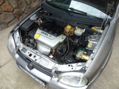 Opel Corsa B 1.6 GSi 03