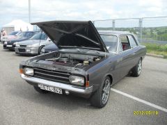 Opel_Legendak_talalkozasa_2012_44.jpg