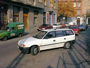 More information about "Teszt: Opel Astra F Caravan 1.7 GLD"